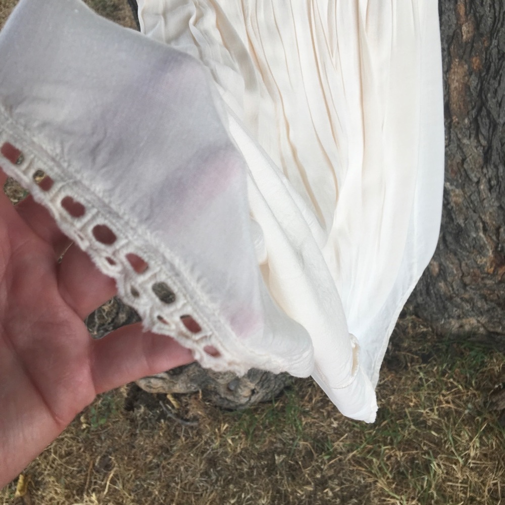 Altar’d State Cream Dress with lace trim Medium - Picture 4 of 5